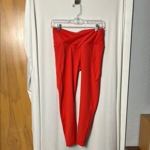 Fabletics Oasis PureLuxe Cross Waist 7/8 Leggings Size Small